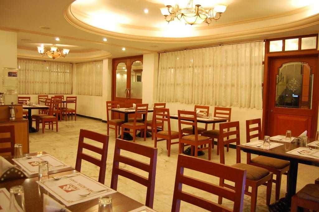 Hotel Orange Blossom Tiruchirappalli Exterior foto