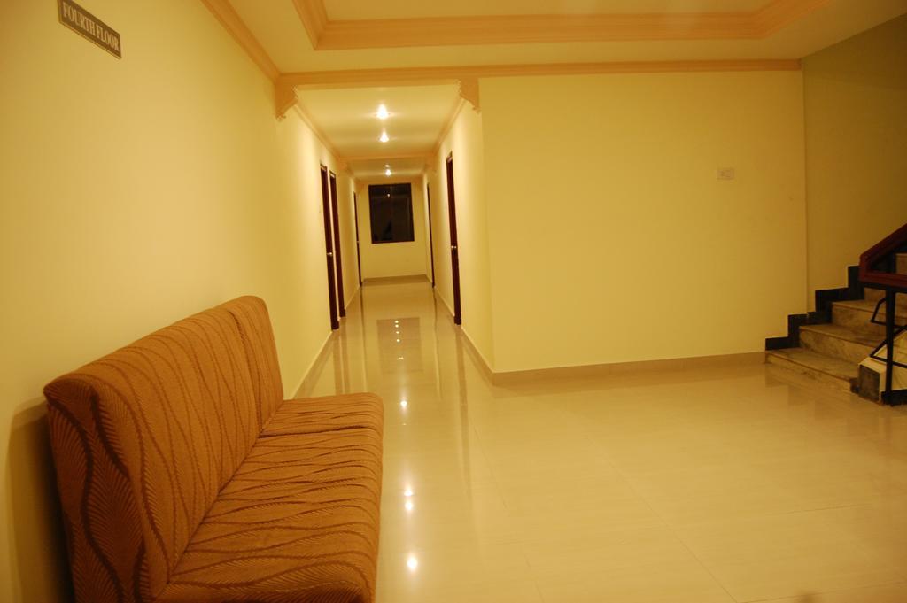 Hotel Orange Blossom Tiruchirappalli Exterior foto